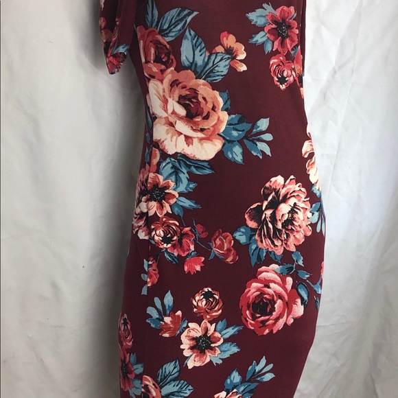 Haute Monde Floral cold Shoulder Dress (M) - Picture 3 of 12